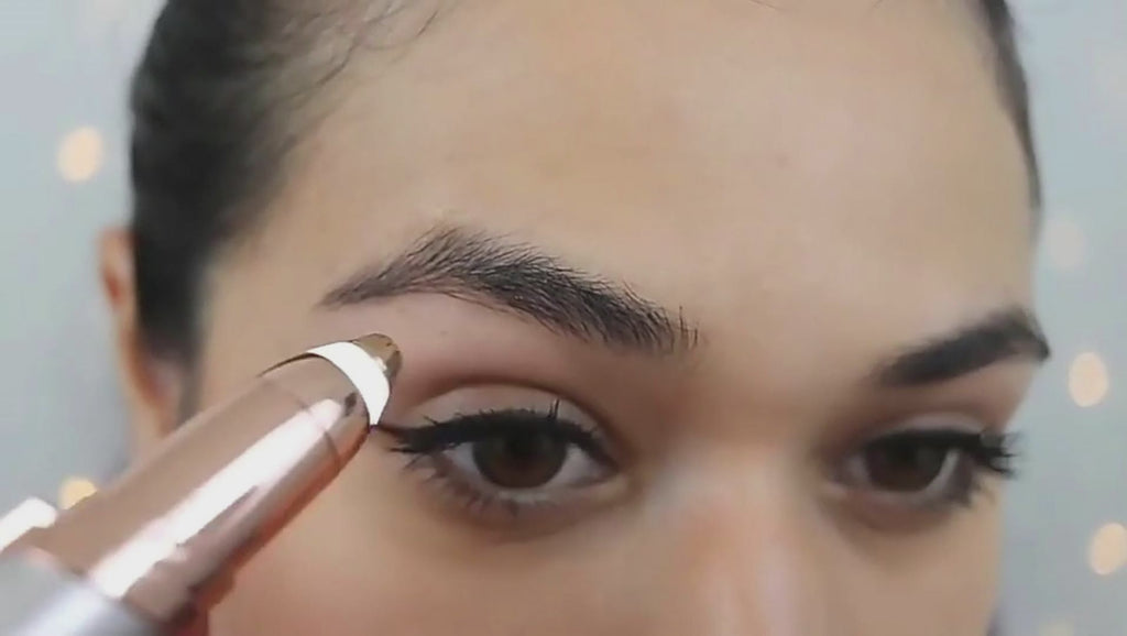 Electric Eyebrow Trimmer – Painless Hair Remover with LED Light